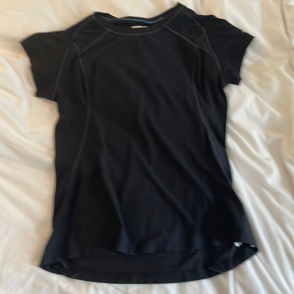 Columbia shirt size large